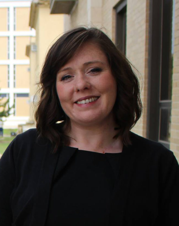 Jennifer Bradford Wins 2021 Excellence in Graduate Advising Award