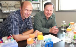 richard gomer and darrell pilling