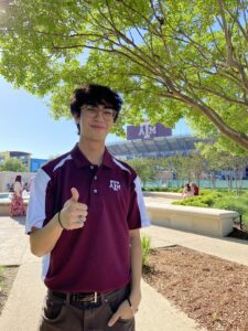 daniel outside gig em